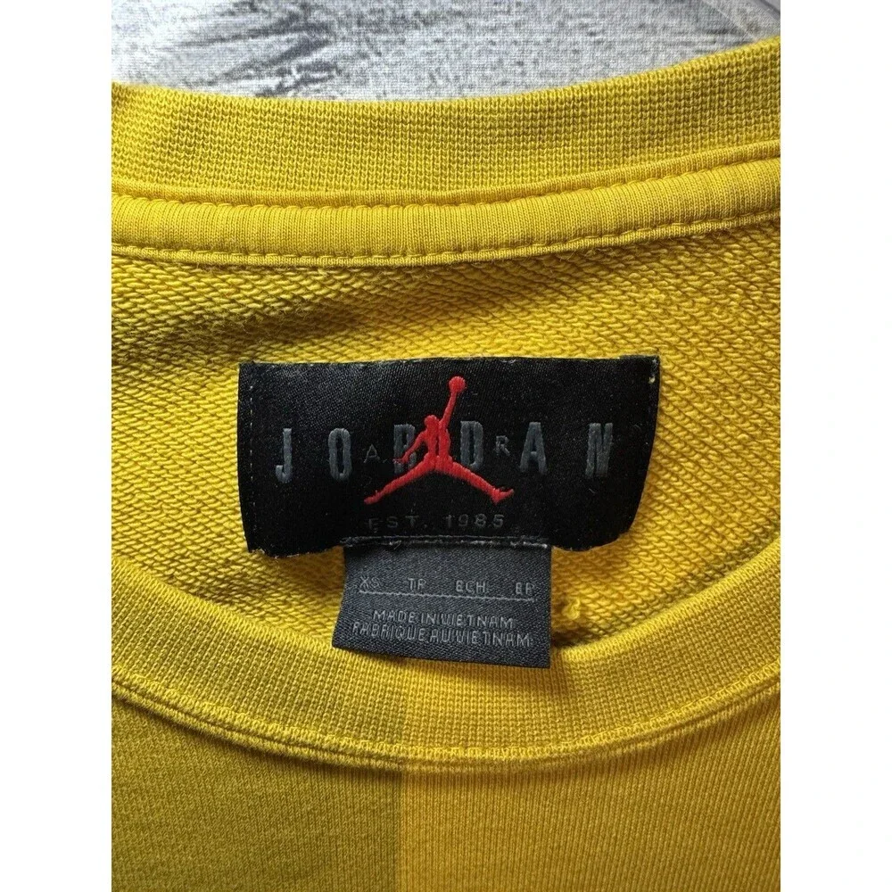 Nike Air Jordan Jumpman Pullover Crew Sweatshirt Men Size XS MUSTARD COLOR